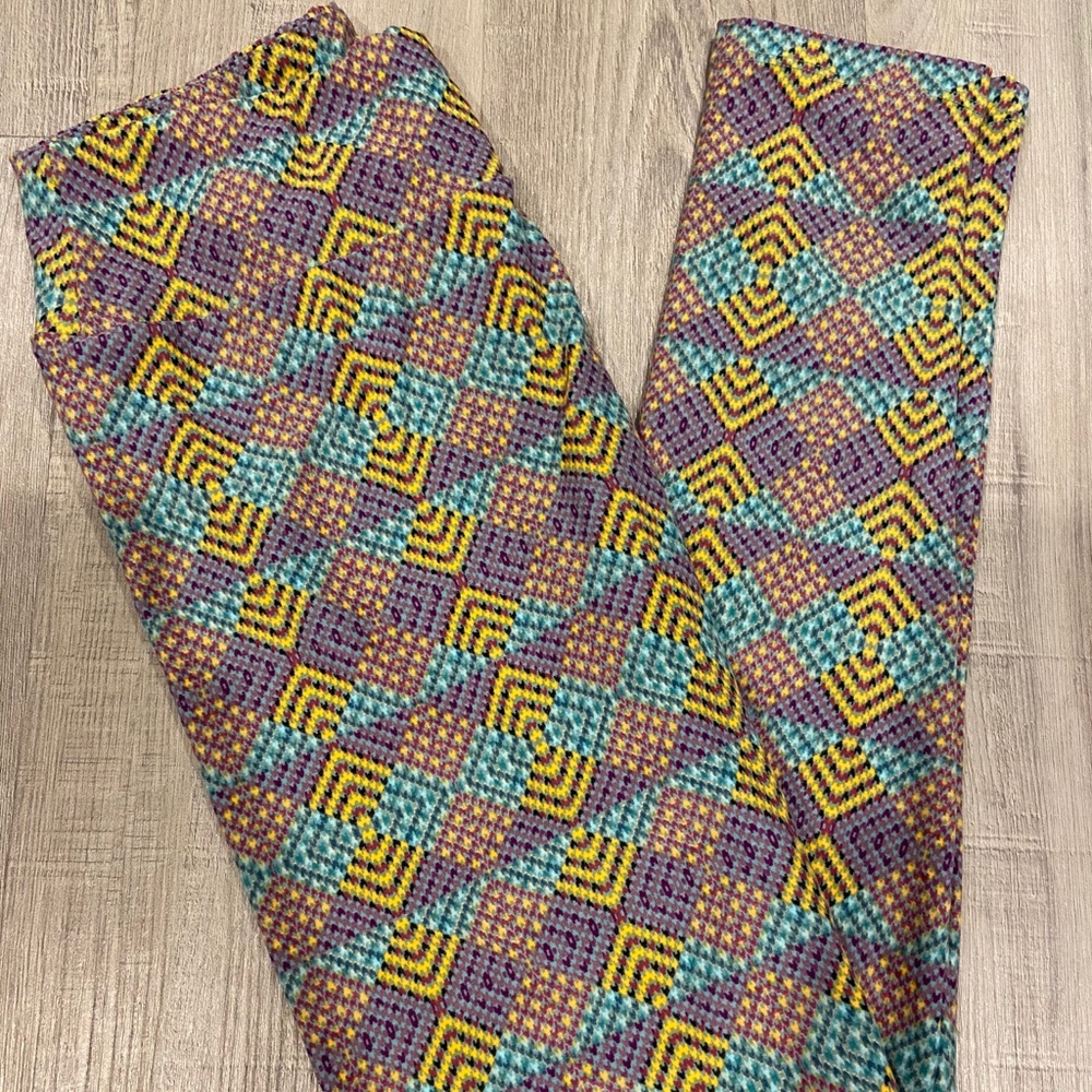 Lularoe OS Leggings - NWOT